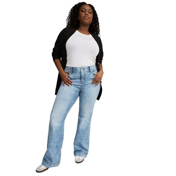Torrid Bombshell Flare Jeans Size 10 High Rise Light Wash Premium Stretch Denim - Picture 1 of 9